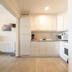 Apartment With Sea-View Terrace